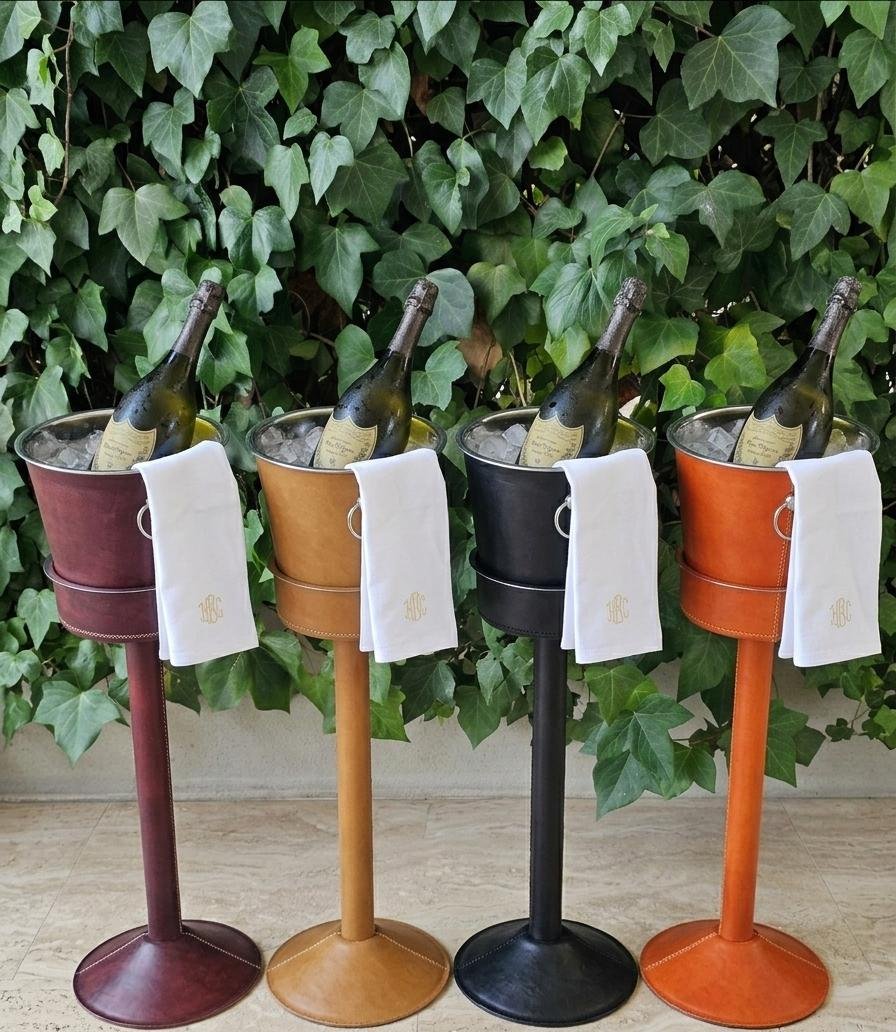 Proyecto Betto Art Design of Leather, pieza de cuero artesanal instalada